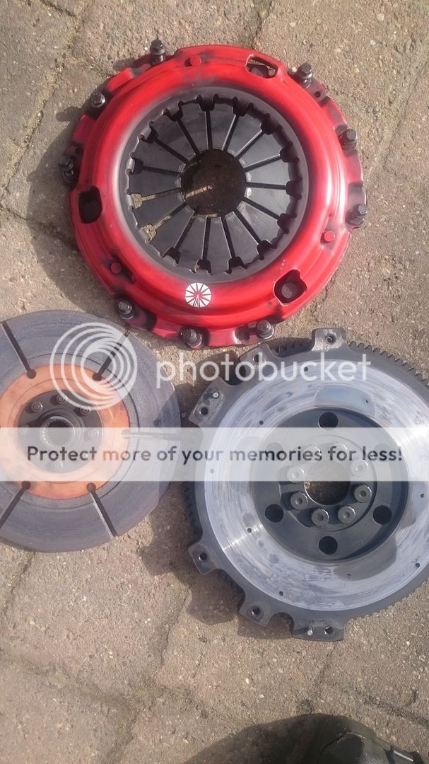 sr20 clutch kit including lightened flywheel, good for 500bhp